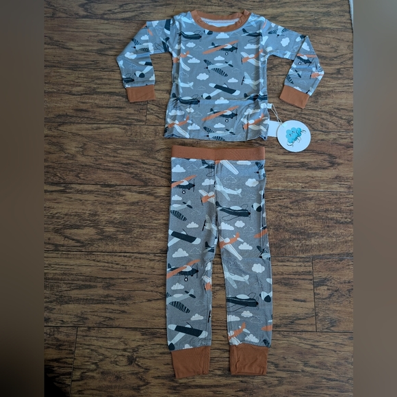 Snuggler Other - NWT Bamboo Vintage Airplane Print Long Sleeve 2 Piece Pajama Set